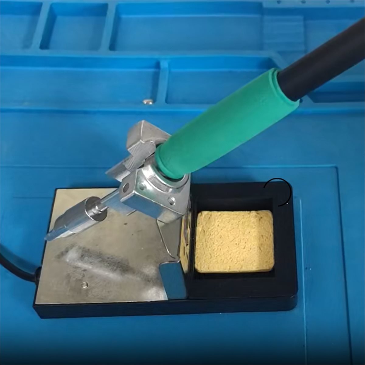 신뢰할 수 있는 C470 C245 C210 납땜 스테이 - Gardening Tools Range 리뷰 및 가격